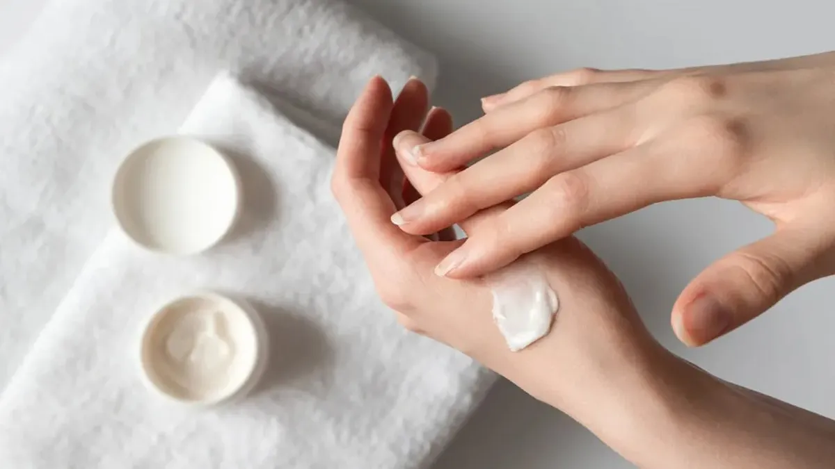 10 لوسیون بدن مخصوص پوست خشک با خاصیت آبرسانی فوری