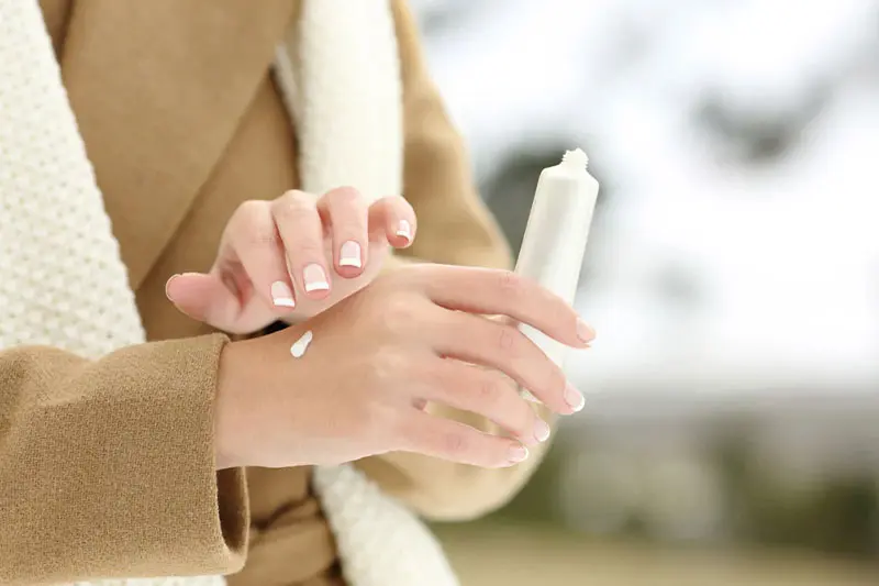 توجه به پوست بدن و دستها